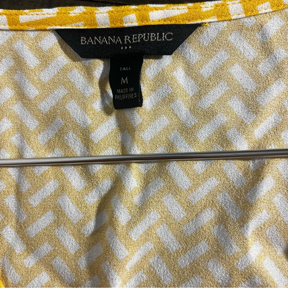 Banana Republic Womens Dress Yellow Medium Flowy V Neckline Flutter Sleeves - Picture 7 of 8